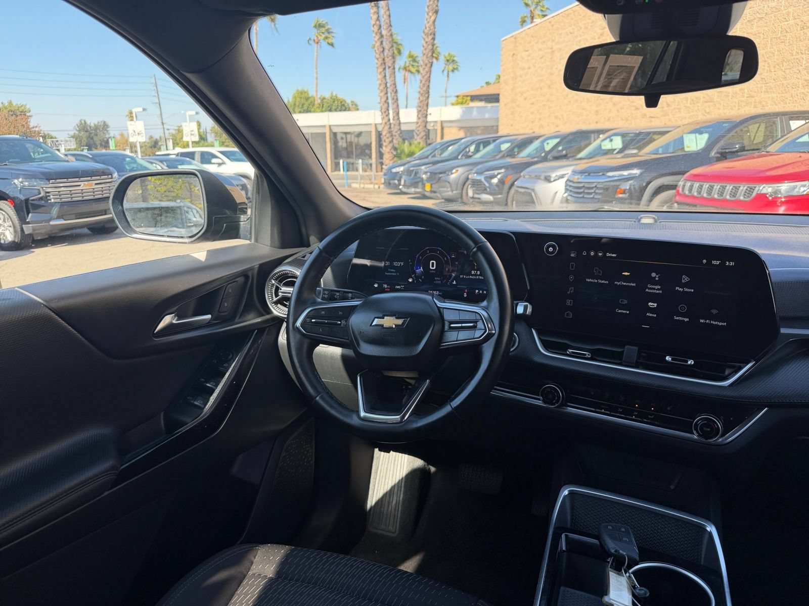 Used 2025 Chevrolet Equinox LT AWD/4WD image 33