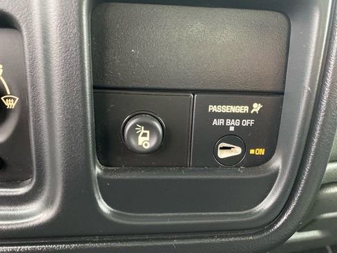 Used 2006 Chevrolet Silverado 2500 LS w/ Snow Plow Prep Package image 13