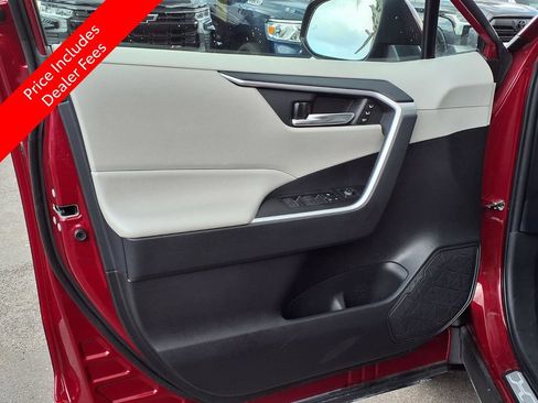 Used 2023 Toyota RAV4 XLE Premium AWD/4WD image 27