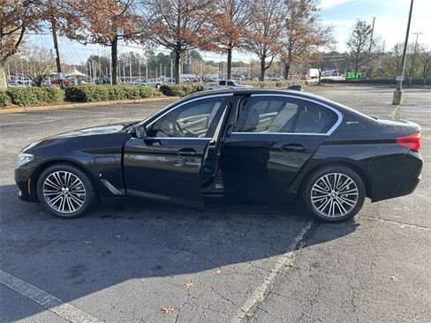 Used 2019 BMW 530e w/ Convenience Package image 13