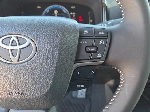 Used 2026 Toyota Camry SE w/ Convenience Package FWD image 30