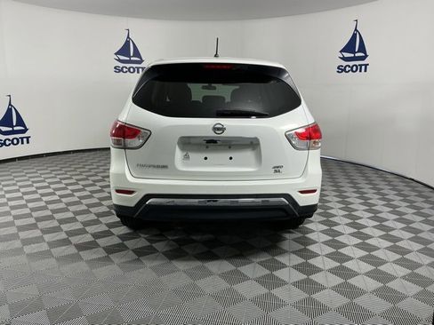 Used 2014 Nissan Pathfinder S image 5