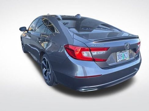 Used 2018 Honda Accord Sport image 14