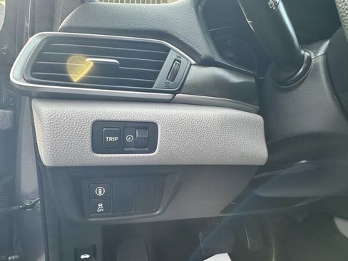 Used 2019 Honda Accord LX image 23