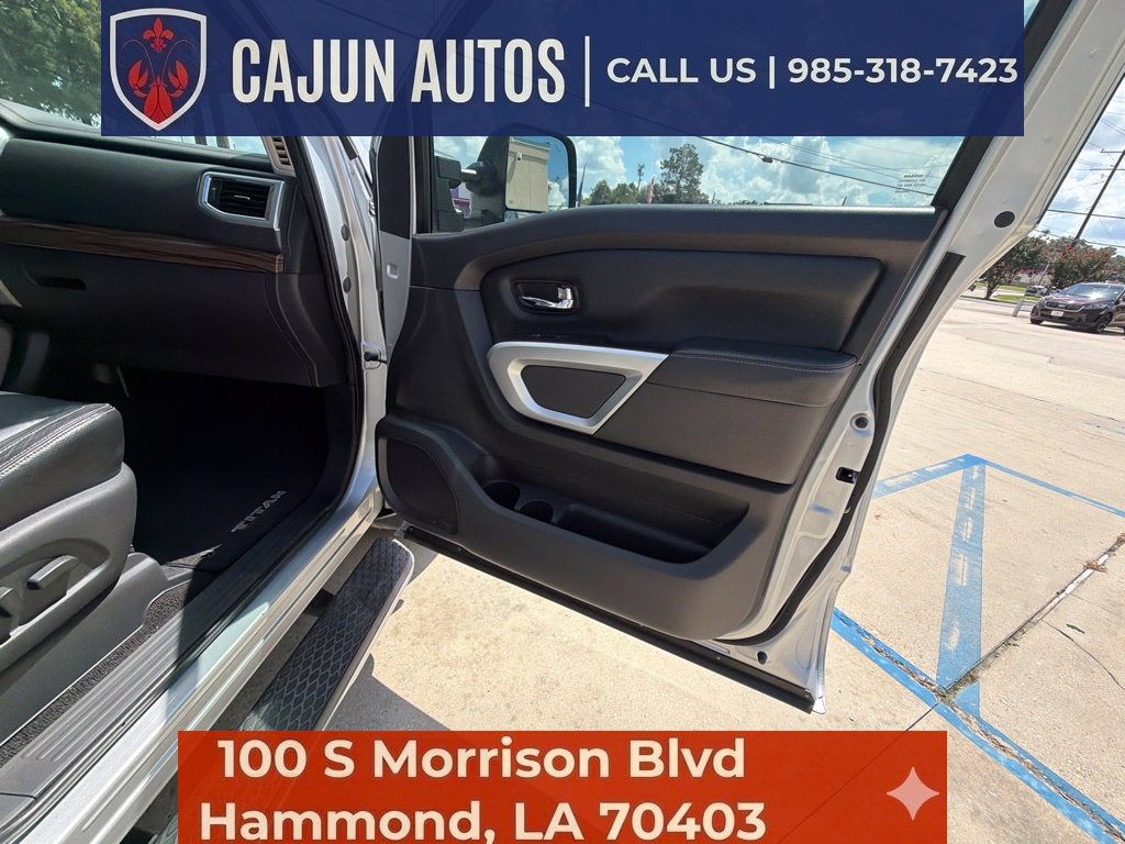 Used 2017 Nissan Titan SL w/ SL Towing Convenience Package RWD image 20