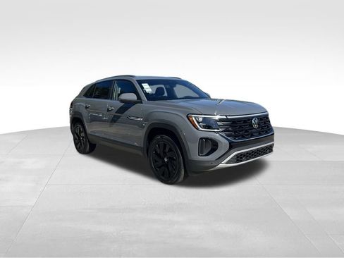New 2026 Volkswagen Atlas Cross Sport SE image 7