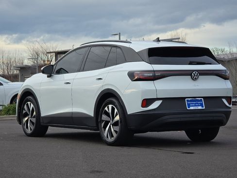 Used 2023 Volkswagen ID.4 2WD image 5
