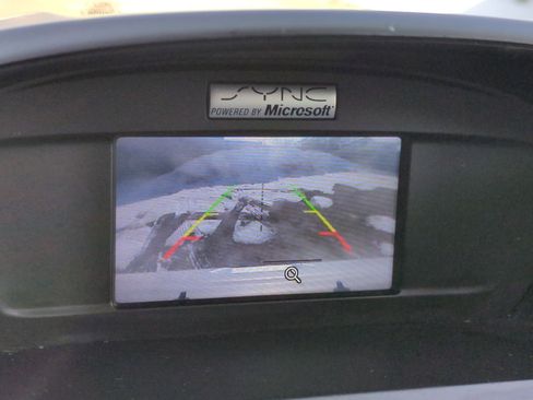 Used 2015 Ford Escape SE image 23