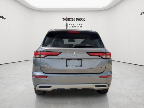Used 2022 Mitsubishi Outlander SEL FWD image 4