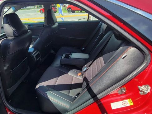 Used 2016 Toyota Camry SE image 15