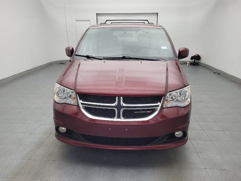 Used 2018 Dodge Grand Caravan SXT FWD image 15