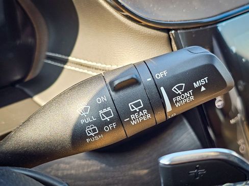 New 2026 Jeep Grand Cherokee L Limited image 17