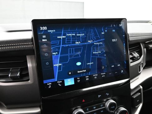 Used 2023 Ford Expedition Max XLT image 15