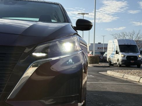 Used 2024 Nissan Altima 2.5 SV image 31