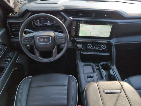 Used 2025 GMC Sierra 2500 AT4X AWD/4WD image 34