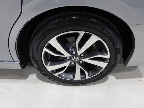 Used 2023 Honda Odyssey Touring image 35