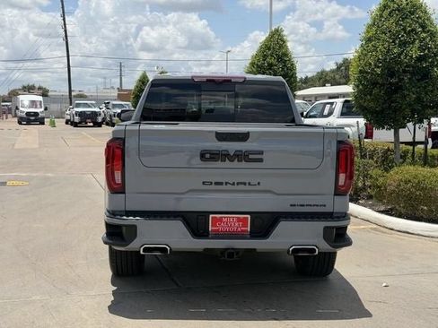 Used 2025 GMC Sierra 1500 Denali w/ Denali Reserve Package AWD/4WD image 6