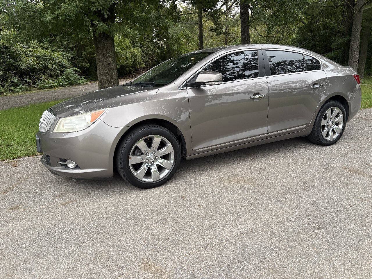 Used 2011 Buick LaCrosse CXL AWD/4WD image 4
