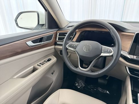 New 2026 Volkswagen Atlas SE image 27