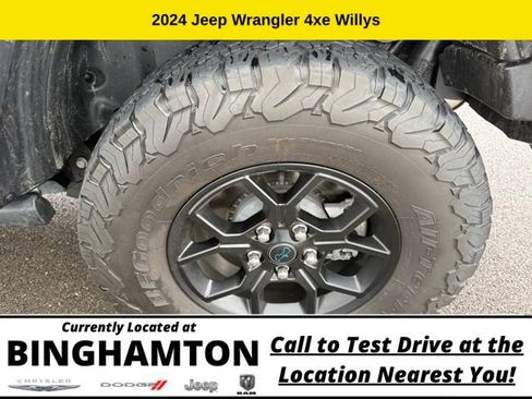 Used 2024 Jeep Wrangler Unlimited AWD/4WD image 15