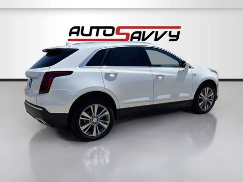 Used 2025 Cadillac XT5 Premium Luxury w/ LPO, Floor Liner Package FWD image 7