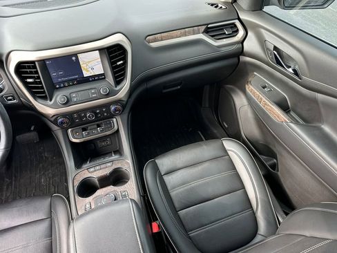 Used 2021 GMC Acadia Denali w/ Denali Ultimate Package image 18