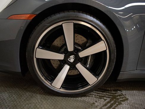 New 2026 Porsche 911 Carrera image 17