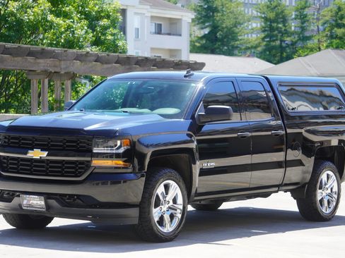 Used 2018 Chevrolet Silverado 1500 Custom w/ Texas Edition AWD/4WD image 2