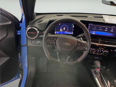 Used 2024 Chevrolet Trax RS w/ Driver Confidence Package FWD image 23