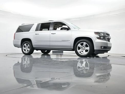Used 2015 Chevrolet Suburban LTZ AWD/4WD image 39