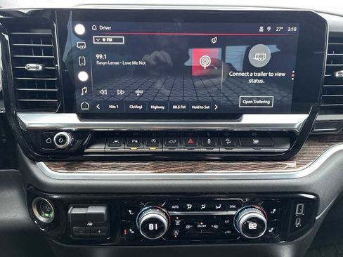 Used 2022 GMC Sierra 1500 Elevation w/ Elevation Premium Package image 13