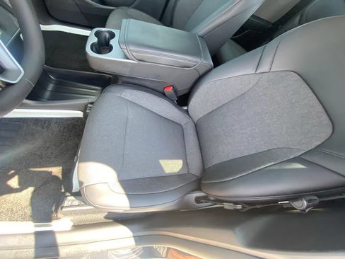 Used 2026 Tesla Model Y AWD image 18