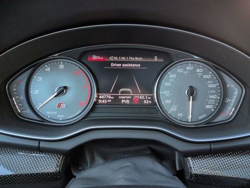 Used 2022 Audi SQ5 Premium w/ Convenience Package image 27