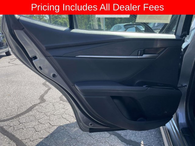 Used 2025 Toyota Camry XSE FWD image 12