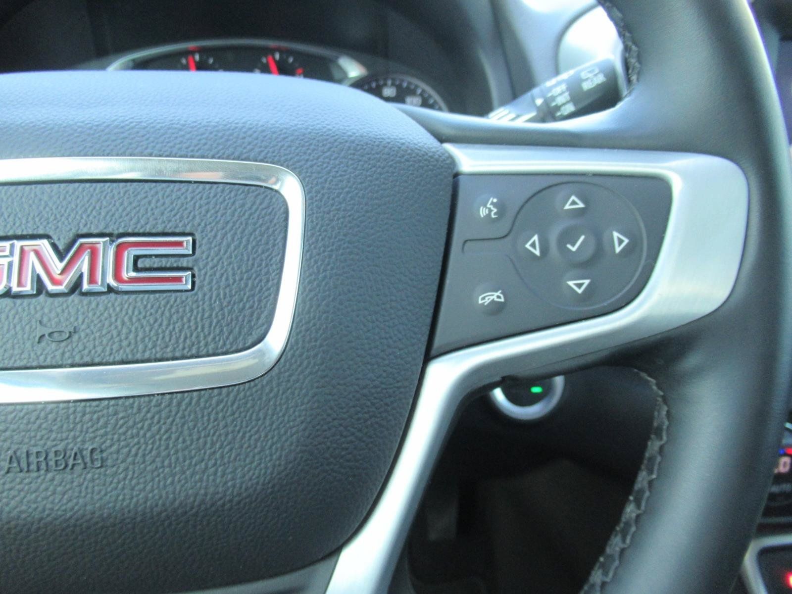 Used 2024 GMC Terrain SLT AWD/4WD image 26
