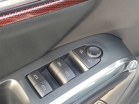 Used 2025 Chevrolet Traverse Z71 w/ Driver Confidence Package image 24