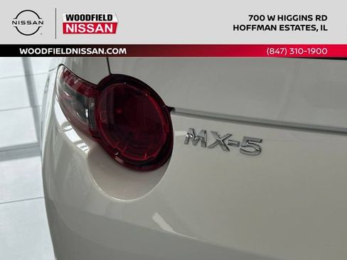 Used 2020 MAZDA MX-5 Miata Club RWD image 13