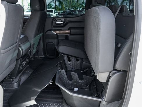 Used 2021 Chevrolet Silverado 1500 RST image 32