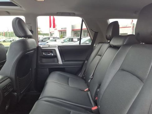 Used 2021 Toyota 4Runner Limited AWD/4WD image 7