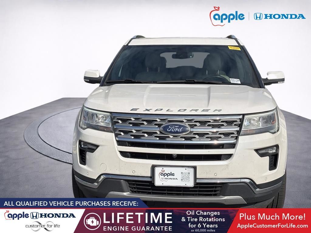 Used 2018 Ford Explorer Limited w/ Equipment Group 301A AWD/4WD image 2
