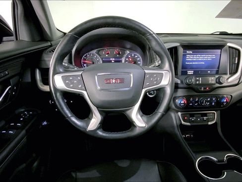 Used 2024 GMC Terrain SLT AWD/4WD image 5