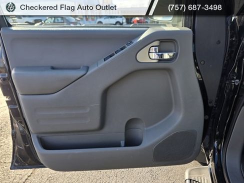 Used 2018 Nissan Frontier SV w/ Value Truck Package image 19