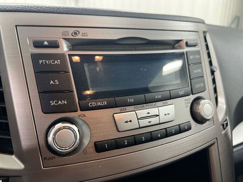 Used 2014 Subaru Legacy 2.5i image 14