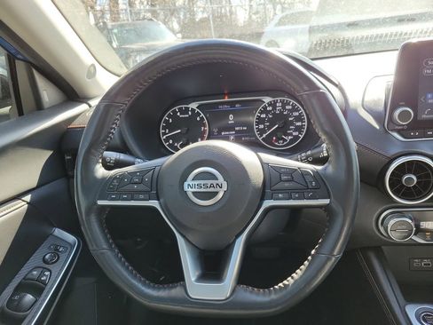 Used 2023 Nissan Sentra SR w/ SR Premium Package image 16