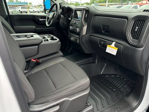 New 2026 GMC Sierra 2500 Pro w/ 1SA Pro Safety Plus Package AWD/4WD image 15