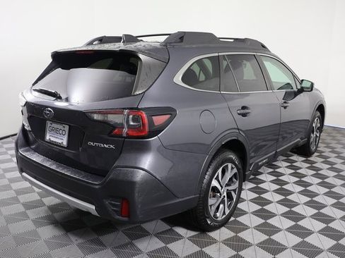 Used 2022 Subaru Outback Limited image 8