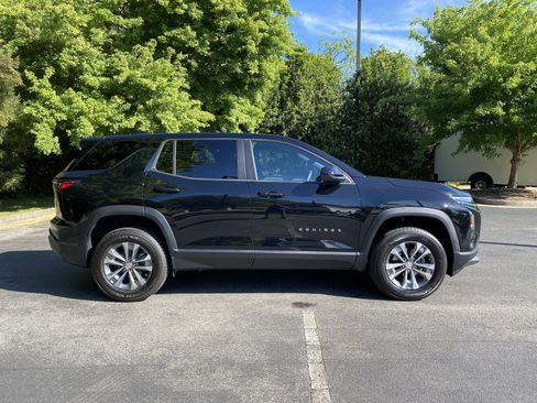 Used 2026 Chevrolet Equinox LT image 10