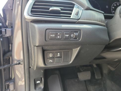 Used 2018 Honda Accord Touring image 24