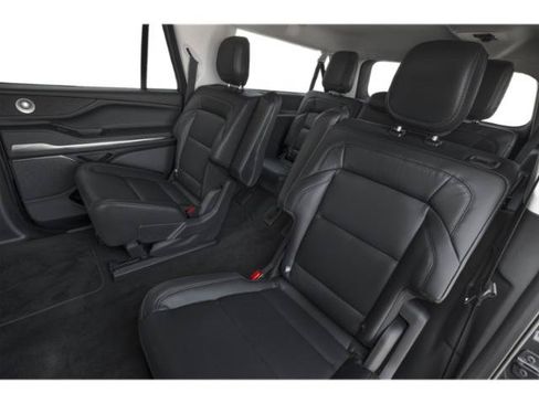 New 2026 Lincoln Navigator L Reserve AWD/4WD image 12