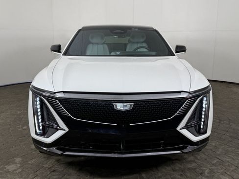 Used 2024 Cadillac Lyriq Sport AWD/4WD image 2